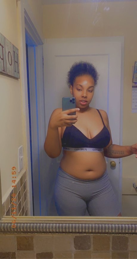 Foto desnuda filtrada de OnlyFans de Darnajia Jackson