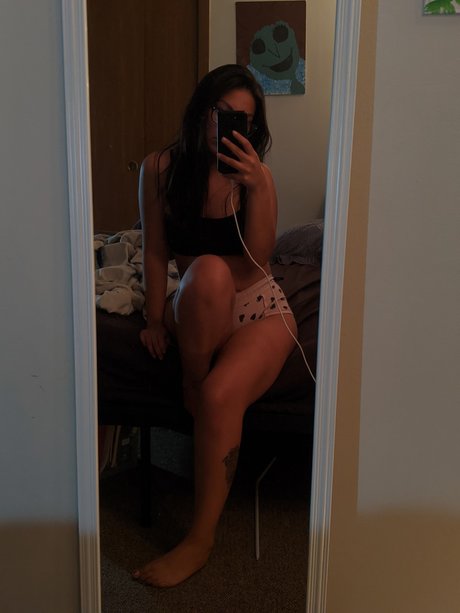 Foto desnuda filtrada de OnlyFans de Daddy Issues