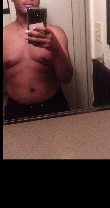 Foto desnuda filtrada de OnlyFans de Big Daddy 