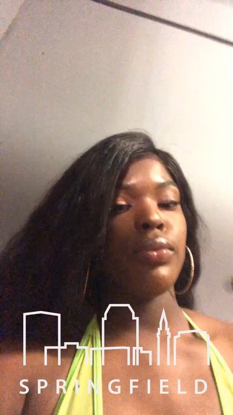 Foto desnuda filtrada de OnlyFans de Chocolate Barbie