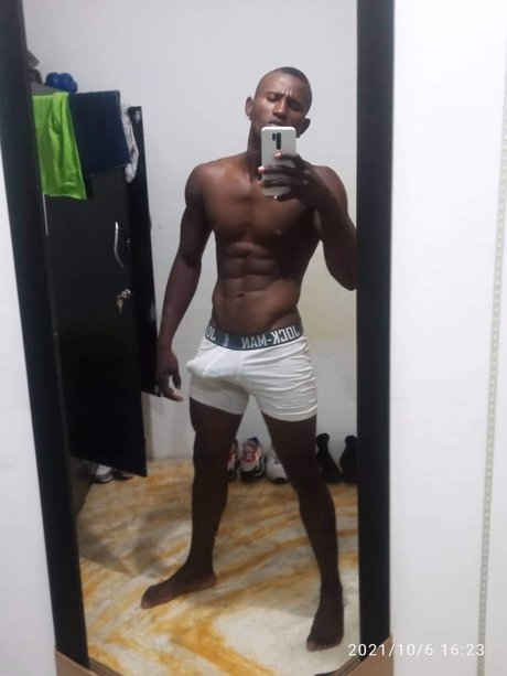 Foto desnuda filtrada de OnlyFans de Daniel