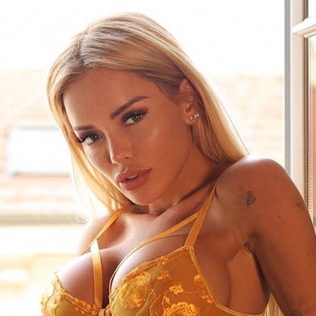 Aurelie Preston Vip 