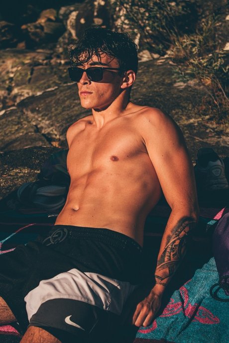 Foto desnuda filtrada de OnlyFans de Portu