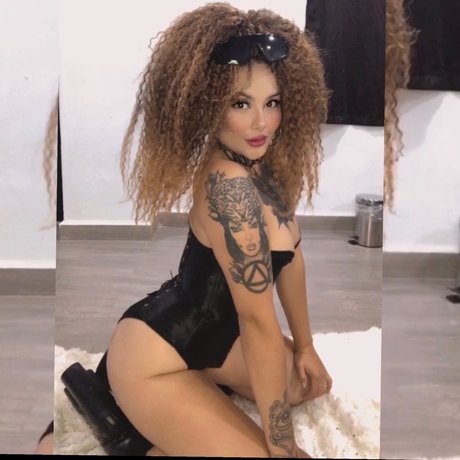 Foto desnuda filtrada de OnlyFans de Ponyponie