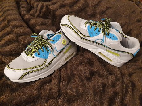 Foto desnuda filtrada de OnlyFans de Policesneakers