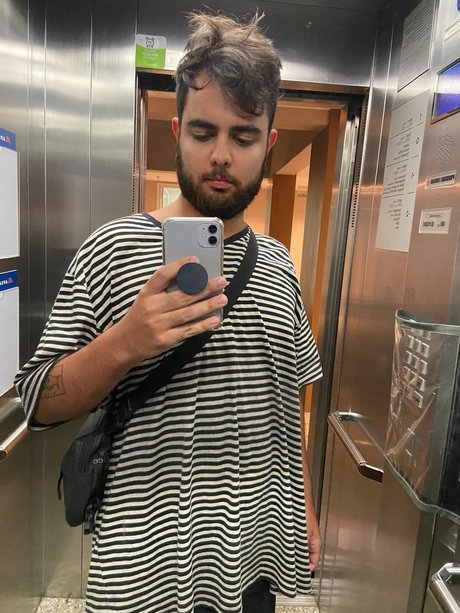 Foto desnuda filtrada de OnlyFans de Podereonfree