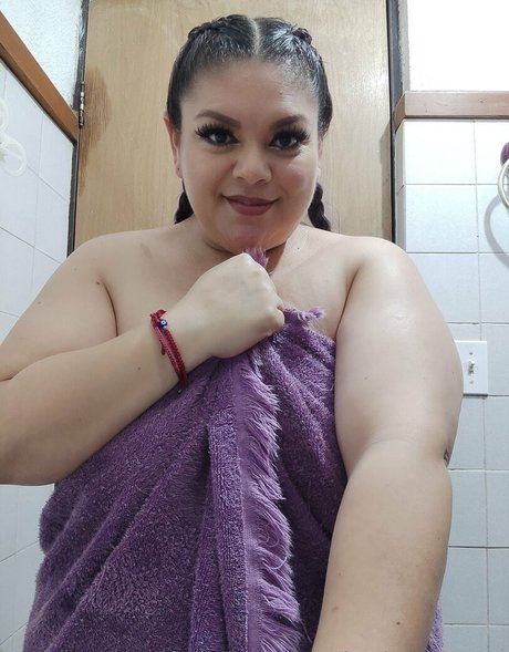 Hotjuicycurvy