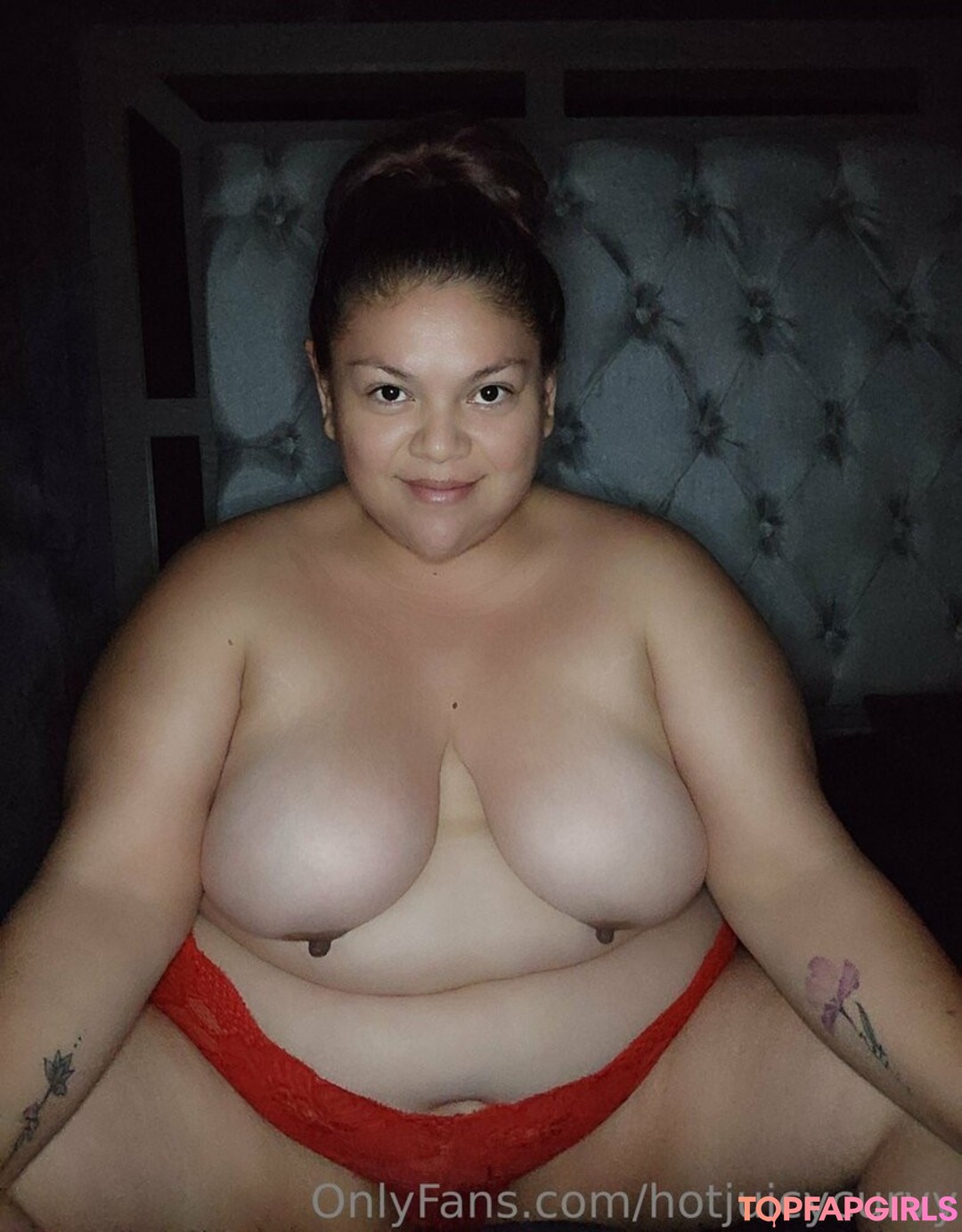 Foto desnuda filtrada de OnlyFans de Hotjuicycurvy #62 Foto desnuda filtrada de OnlyFans de Hotjuicycurvy #62