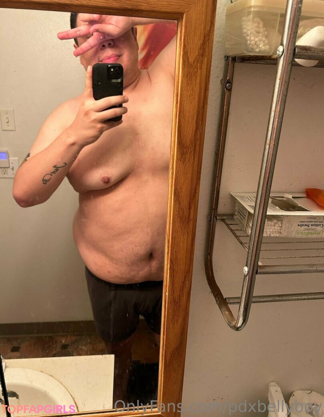 Foto desnuda filtrada de OnlyFans de Pdxbellyboy #16 Foto desnuda filtrada de OnlyFans de Pdxbellyboy #16