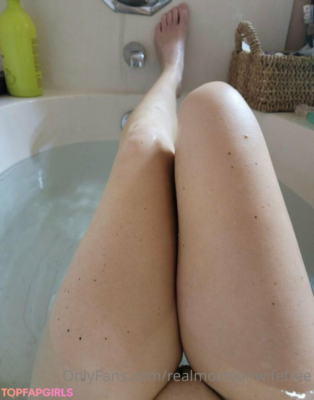 Foto desnuda filtrada de OnlyFans de Americanhousewife #31 Foto desnuda filtrada de OnlyFans de Americanhousewife #31