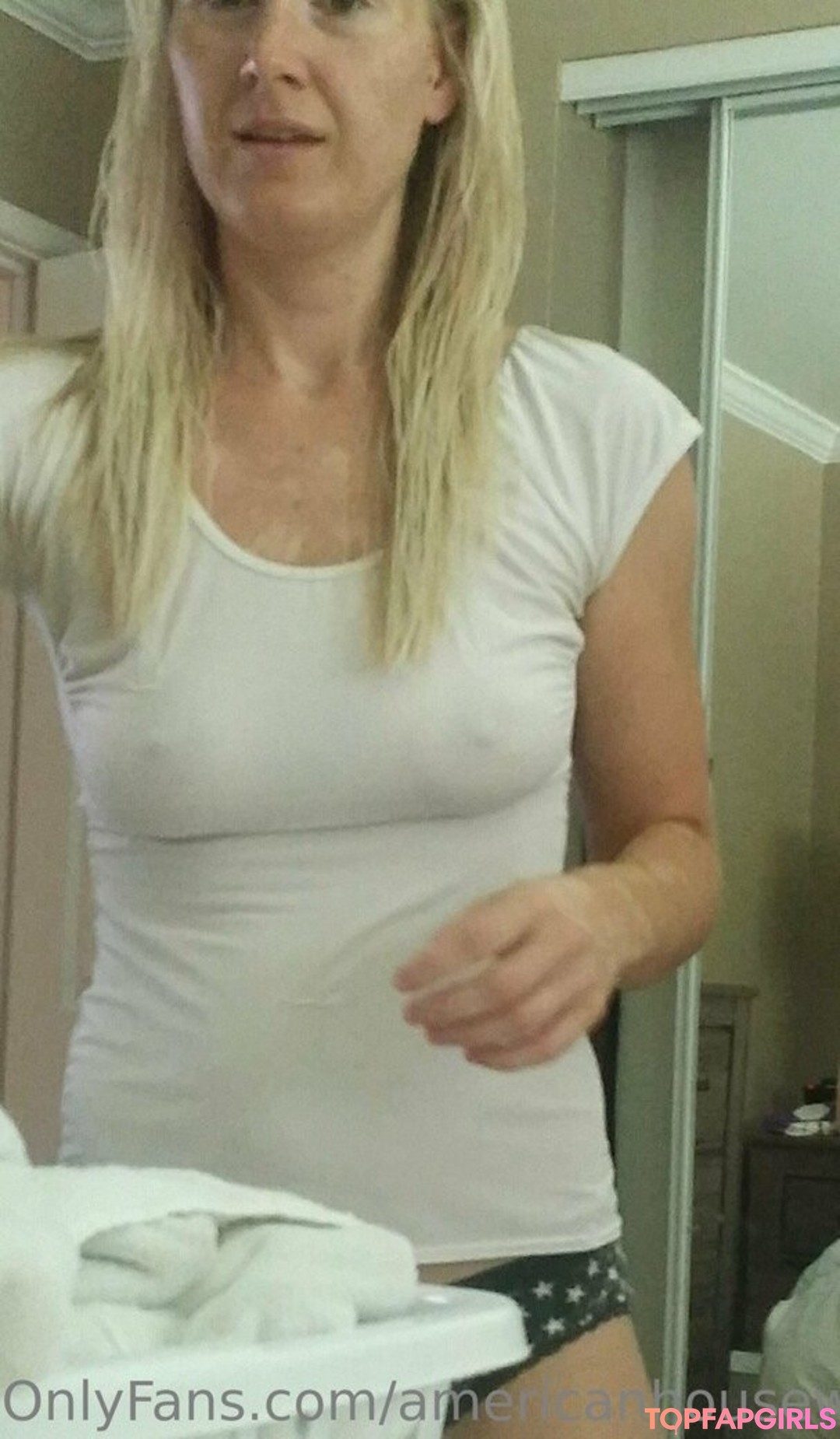 Foto desnuda filtrada de OnlyFans de Americanhousewife #62 Foto desnuda filtrada de OnlyFans de Americanhousewife #62