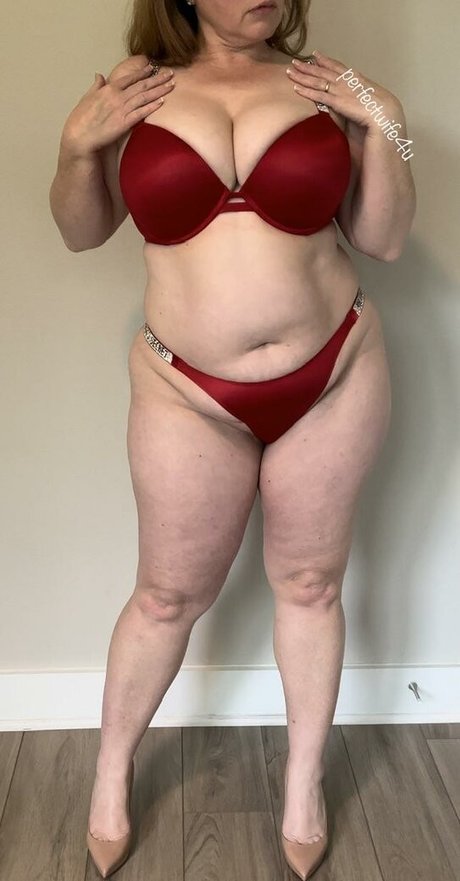 Foto desnuda filtrada de OnlyFans de The Perfect Wife