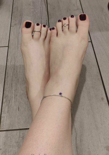 Foto desnuda filtrada de OnlyFans de Kaytiesfeet