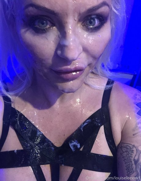 Foto desnuda filtrada de OnlyFans de Louiseleexxx1