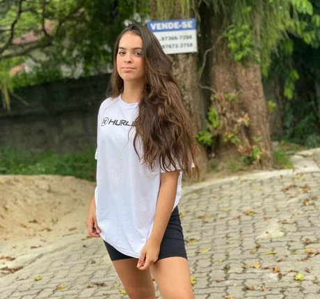 Foto desnuda filtrada de OnlyFans de Izabelly Linhares