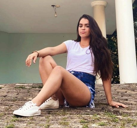 Foto desnuda filtrada de OnlyFans de Izabelly Linhares