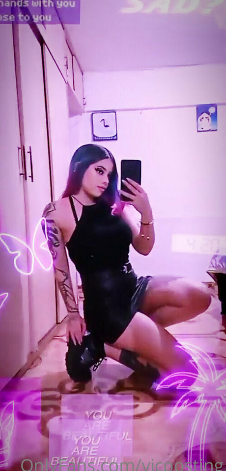 Foto desnuda filtrada de OnlyFans de Vicposting