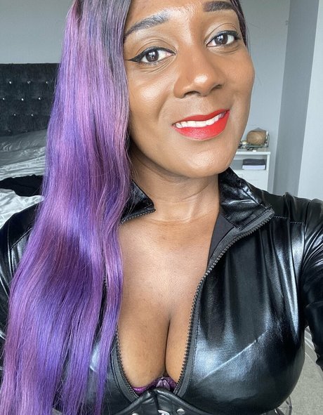 Foto desnuda filtrada de OnlyFans de Mslorraineldn