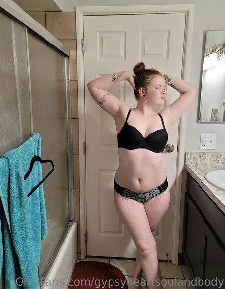 Foto desnuda filtrada de OnlyFans de Jadeedwardsfree
