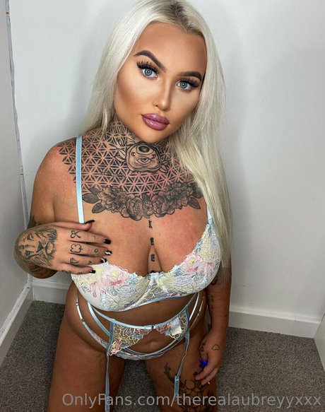 Inkedblondieeee