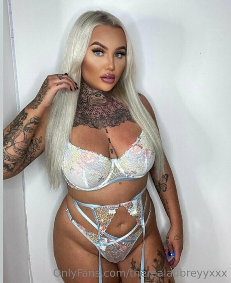 Foto desnuda filtrada de OnlyFans de Inkedblondieeee