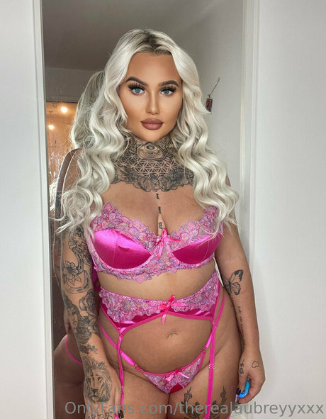 Inkedblondieeee