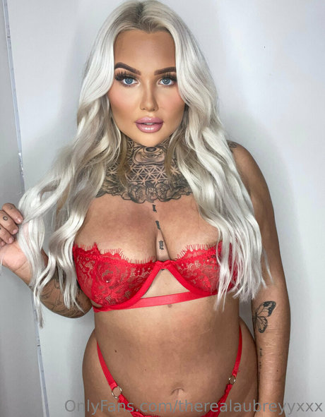 Inkedblondieeee