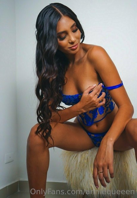 Foto desnuda filtrada de OnlyFans de Anniequeeen
