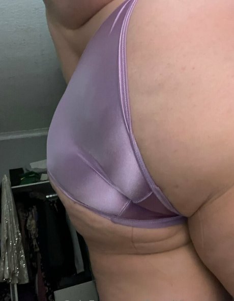 Foto desnuda filtrada de OnlyFans de Funwithmommy