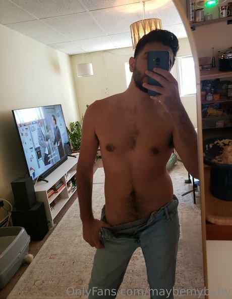 Foto desnuda filtrada de OnlyFans de Maybemybaby