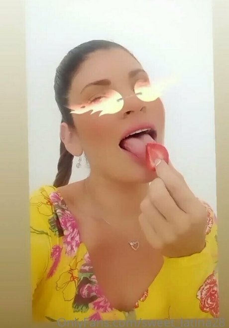 Sweet_latina28