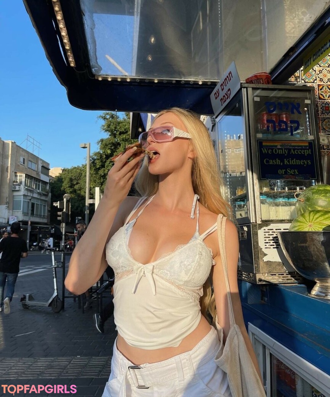 Foto desnuda filtrada de OnlyFans de Sophiailysm #141 Foto desnuda filtrada de OnlyFans de Sophiailysm #141