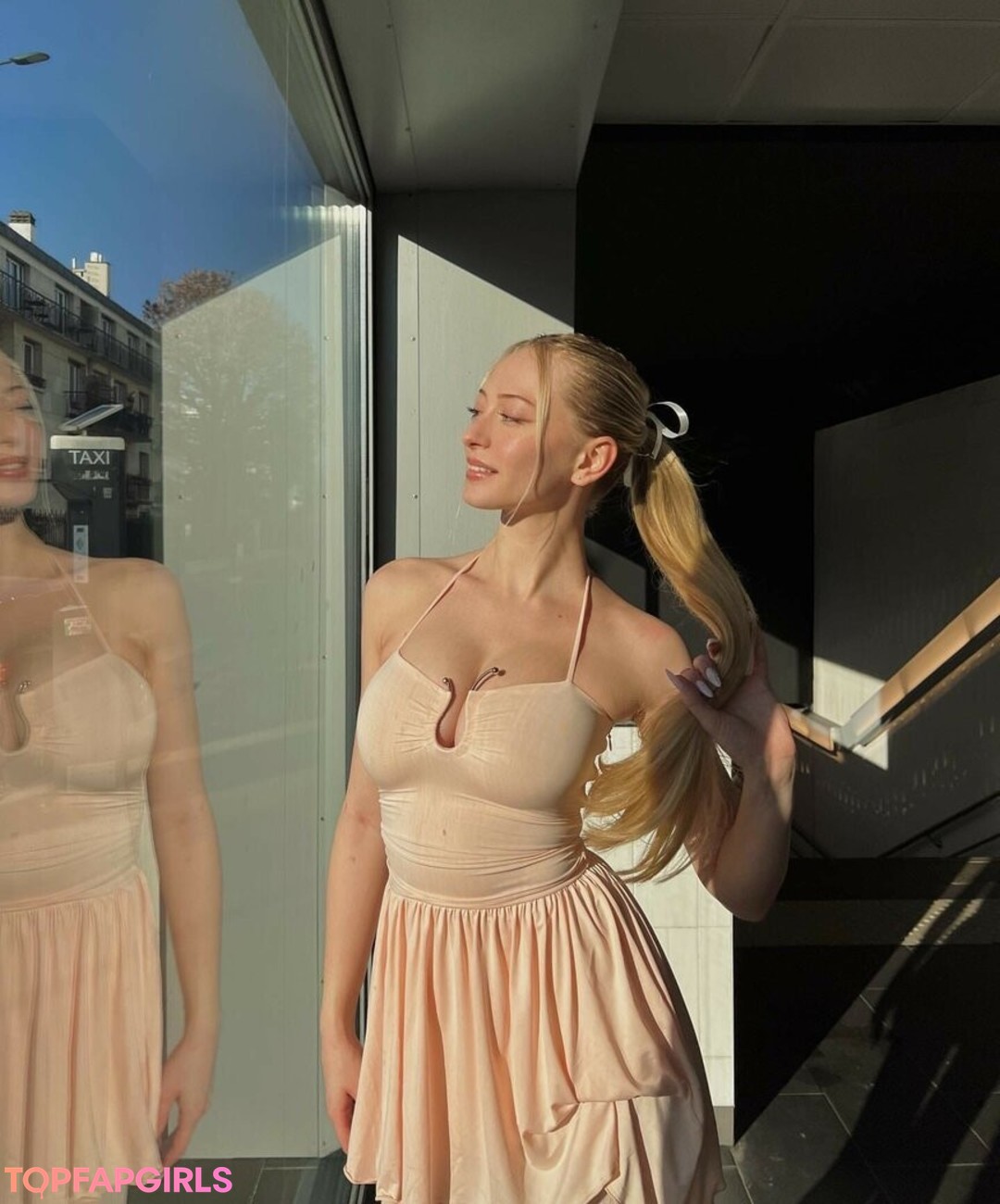 Foto desnuda filtrada de OnlyFans de Sophiailysm #191 Foto desnuda filtrada de OnlyFans de Sophiailysm #191