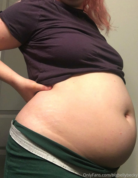 Curvybecky
