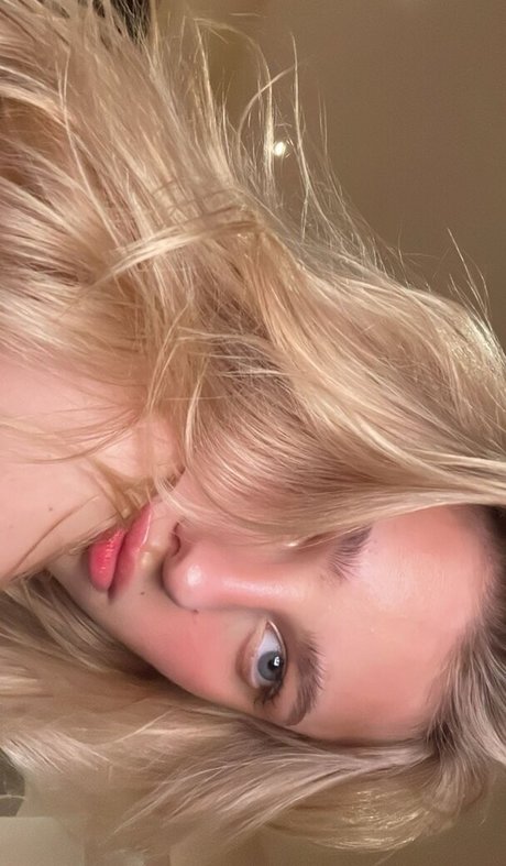 Foto desnuda filtrada de OnlyFans de Jemima Robinson