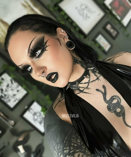 Misseviliafree