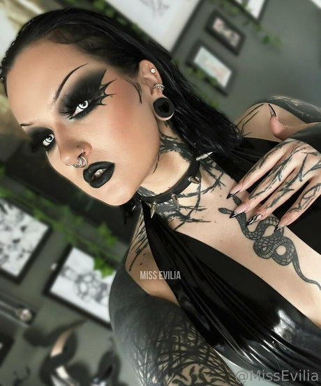 Misseviliafree