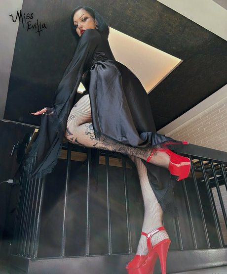 Foto desnuda filtrada de OnlyFans de Misseviliafree