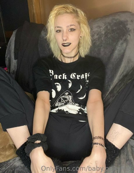 Baby.pale.free