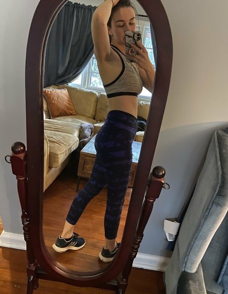 Foto desnuda filtrada de OnlyFans de Embertay