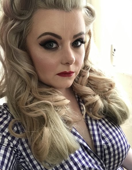 Curvydanni