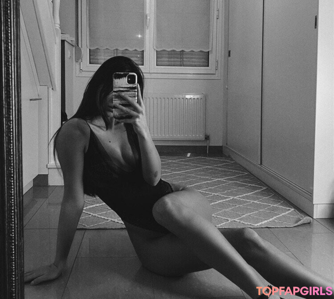 Foto desnuda filtrada de OnlyFans de Claire Molin #109 Foto desnuda filtrada de OnlyFans de Claire Molin #109