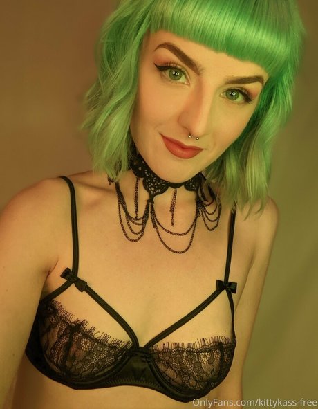 Foto desnuda filtrada de OnlyFans de Kittykassfree