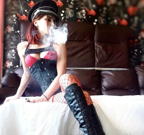 Foto desnuda filtrada de OnlyFans de yourgoddessx