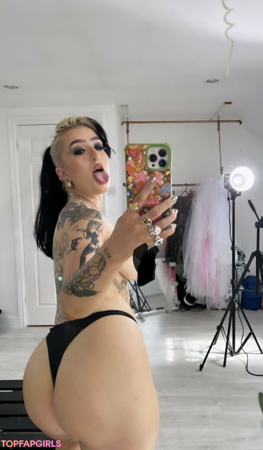 Foto desnuda filtrada de OnlyFans de Mimi Almighty #1 Foto desnuda filtrada de OnlyFans de Mimi Almighty #1