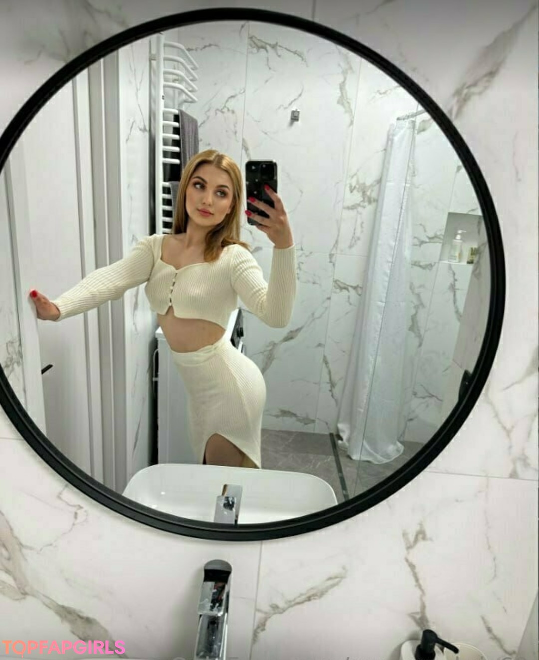 Foto desnuda filtrada de OnlyFans de Yummykris69 #109 Foto desnuda filtrada de OnlyFans de Yummykris69 #109