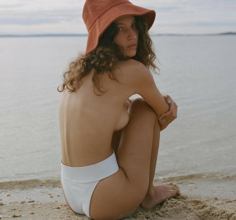 Ava Pearlman