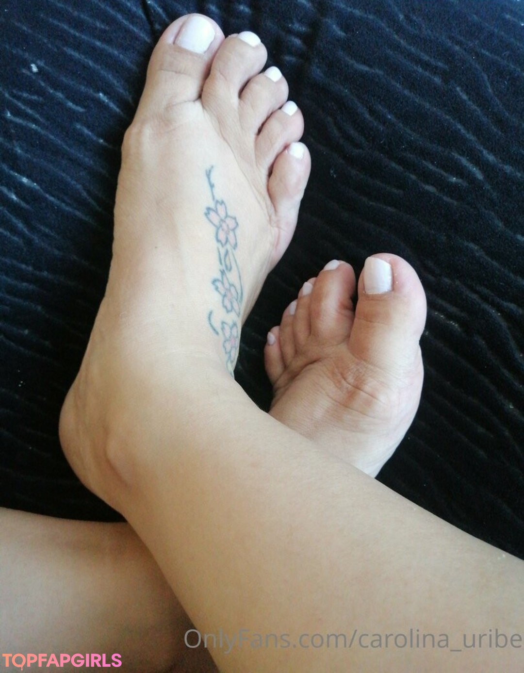 Foto desnuda filtrada de OnlyFans de Carolinauribe #5 Foto desnuda filtrada de OnlyFans de Carolinauribe #5