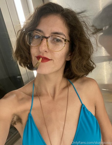 Foto desnuda filtrada de OnlyFans de Skatepussy