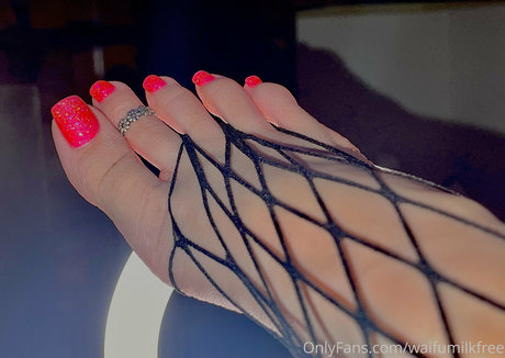 Foto desnuda filtrada de OnlyFans de Waifufeetmilkpaid
